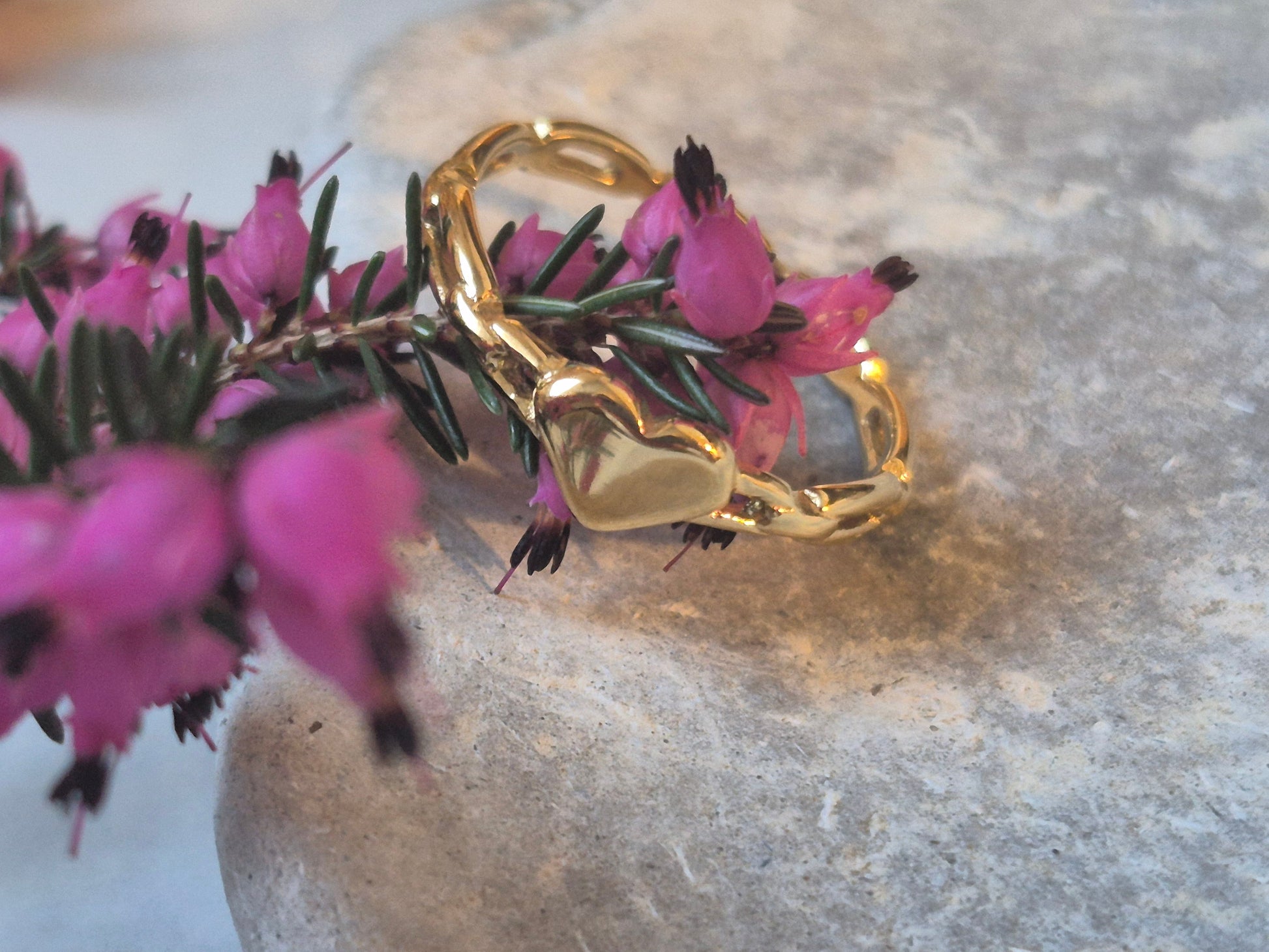 Amour Chain Heart Ring