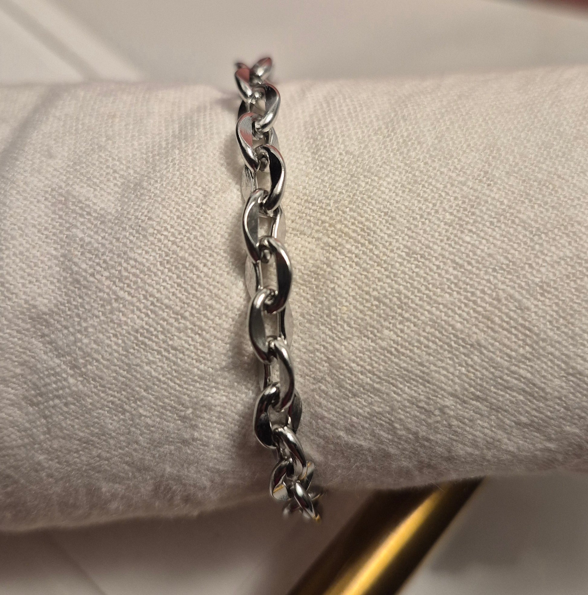 Luxe Heartlock Charm Bracelet