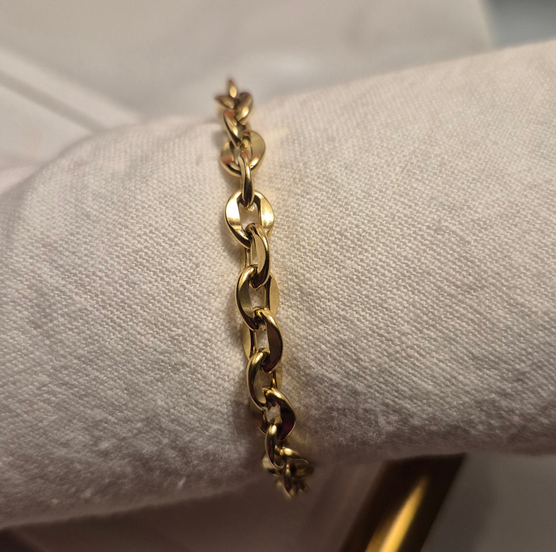 Luxe Heartlock Charm Bracelet