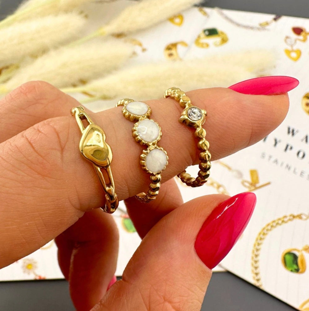 Amour Chain Heart Ring